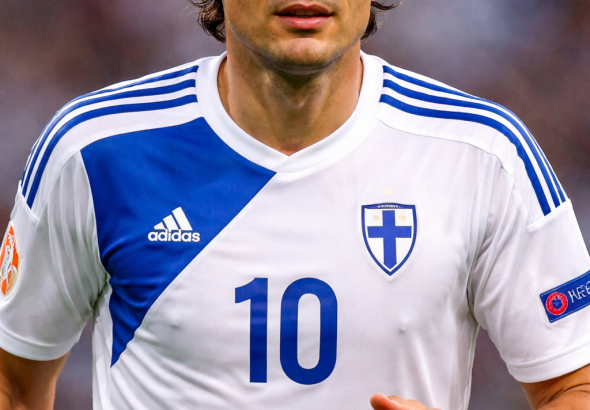 Jari Litmasen pituus: Kuninkaan mitat kentällä ja sen ulkopuolella